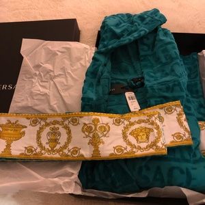 Barocco wrap robe 👘 beautiful 😍